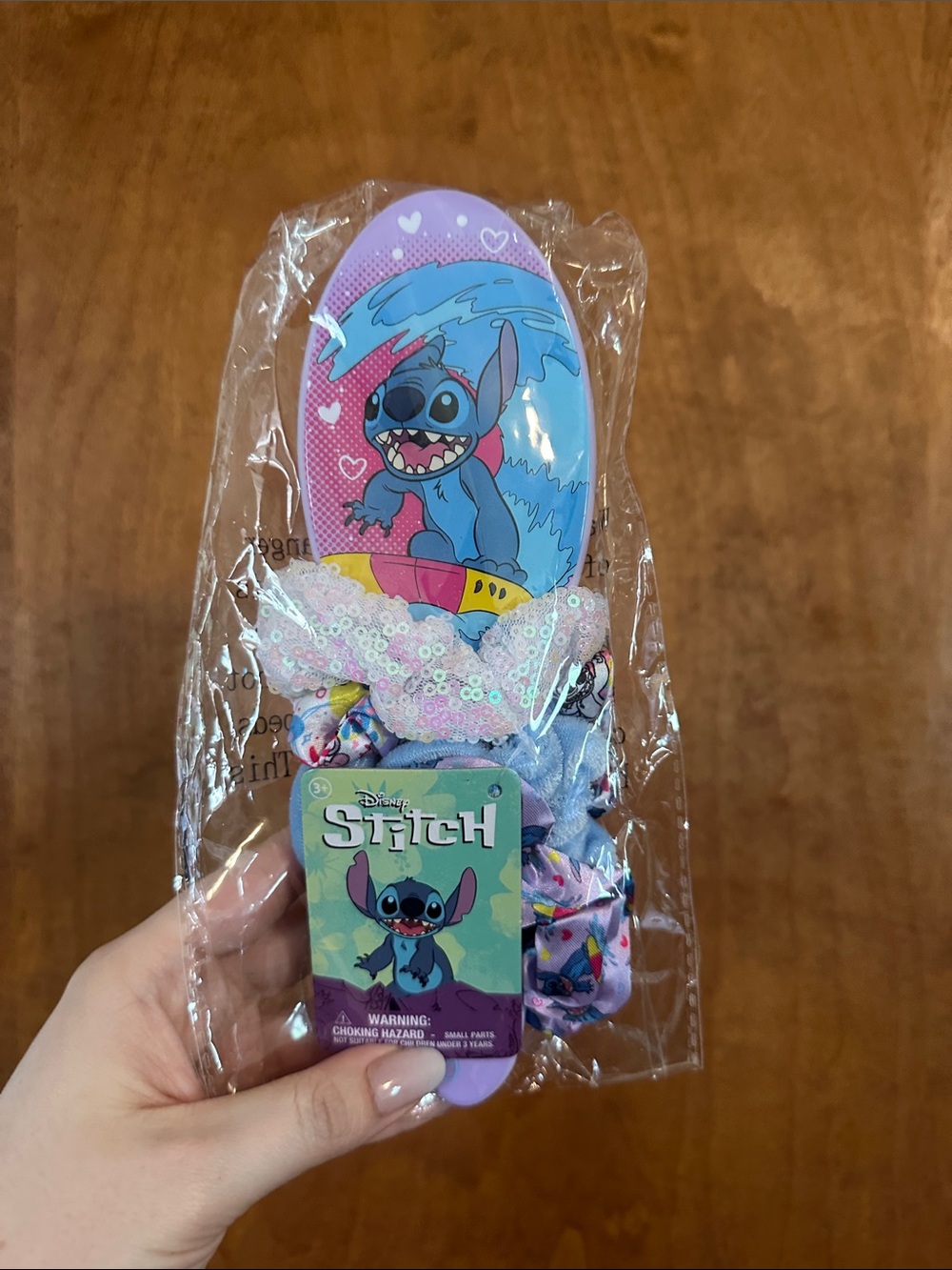 Lilo & Stitch Disney Hair Brush & 4 Pack Scrunchie Set - Picture 2 of 2